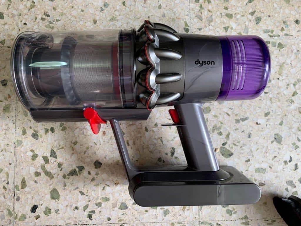 Dyson V11