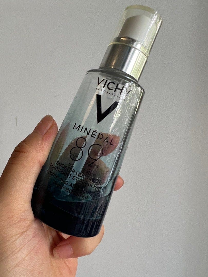 VICHY Mineral 89 Hyalüronik Asit İçeren Günlük Nemlendirici ve Cildi Güçlendirici Bakım Serumu